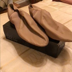 So Danca Slip on Jazz Shoe